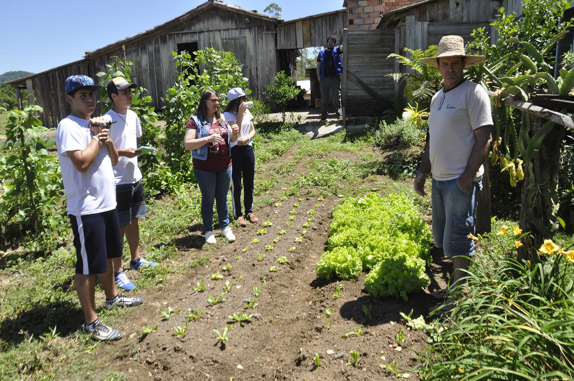 Equipe do DNIT integra projeto do Ensino Médio Inovador em Timbé do Sul