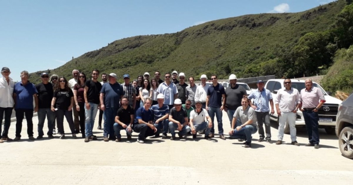 Universitírios realizam visita técnica ás obras da BR-285/RS/SC