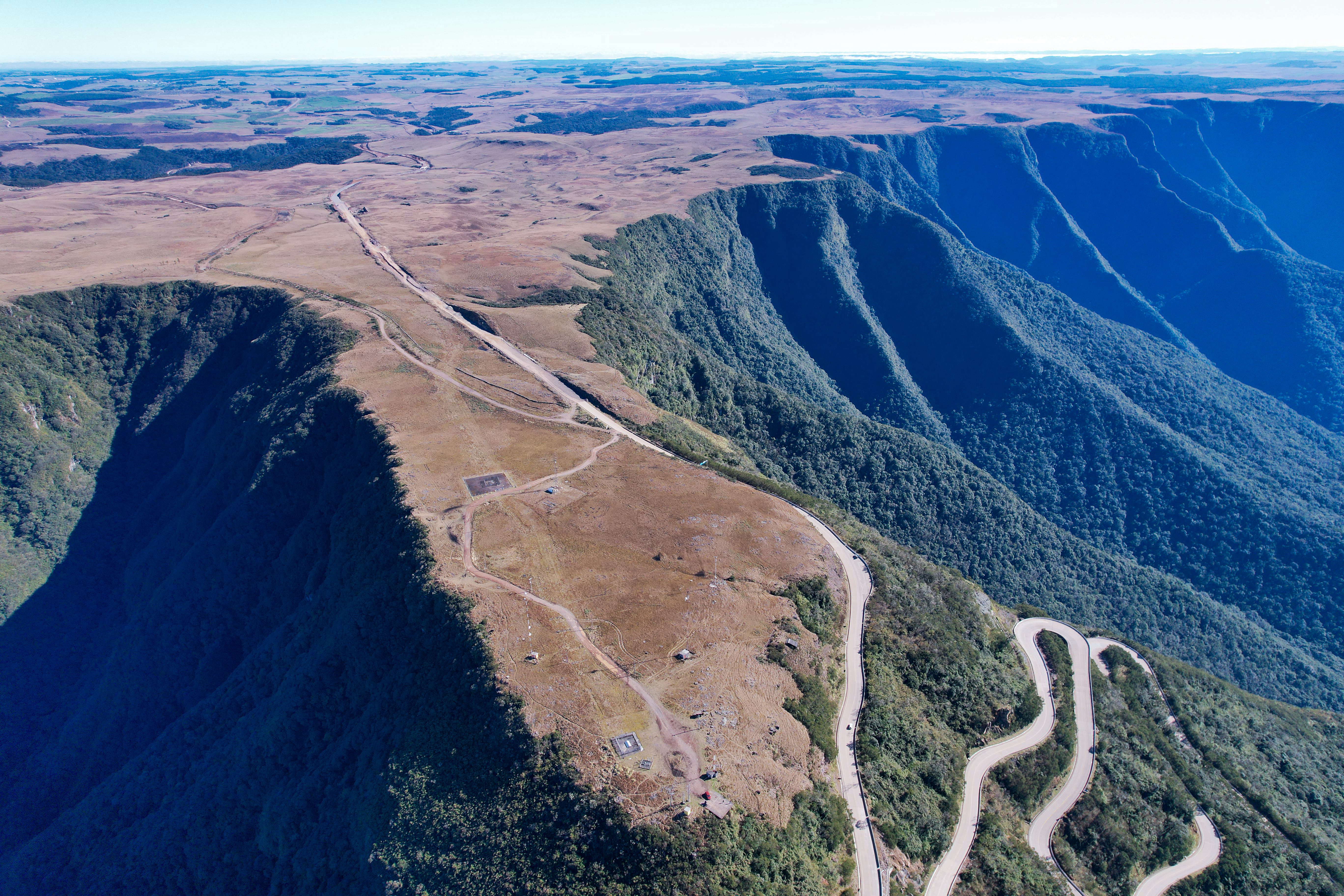 DNIT amplia horário de liberação ao trânsito na Serra da Rocinha